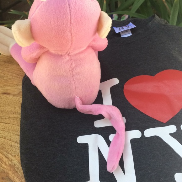 I Love NYC ❤️ Gift Bundle Lot 🎁 T-shirt and Stuffed Animal Monkey Plush - Picture 6 of 8